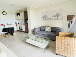 6 sleeper apartment near Canal Walk